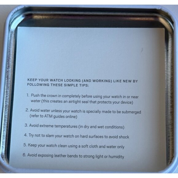 2017 Christmas Holiday Fossil Watch Holder ONLY Metal Tin Box Cases 2.75" Tall - Picture 16 of 16